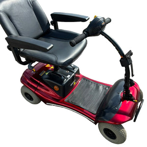 Roma Shoprider Paris Mobility Scooter is a lightweight  with the height adjustable,&nbsp; padded seat, armrests that adjust and fold for easier entry. The tiller can be adjusted to provide a comfortable amount of legroom.