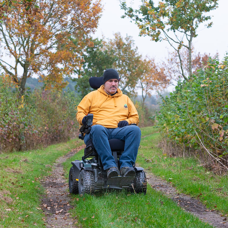 mobility-world-ltd-uk-Quantum-Outback-All-Terrain-Powerchair-lifestyle