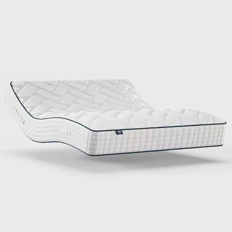 The Gel Pro 4000 is a hybrid adjustable mattress featuring 4000 pocketed coils, multiple foam layers, 1000 nested pocket springs, gel-infused foams, and a 3000 pocket surface gel matrix. It's firm, supportive, and designed for Opera bed adjustable bases.