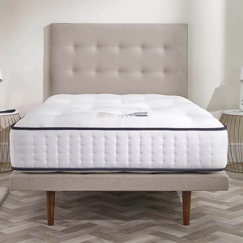 The Natural 2500 combines multi-layered springs with natural cotton and soft cashmere wool to provide sumptuous comfort for a good night's sleep. The mattress is rated as medium firmness, with a soft yet supportive filling inside. The two types of springs, pocket and micro-coils, provide support and move with you as you reposition. The cashmere and wool blend provides softness, and the mattress is topped with a soft-touch tufted cover