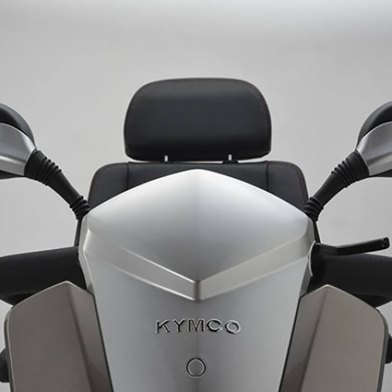 Mobility-World-UK-Kymco-Maxer-Luxury-Mobility-Scooter